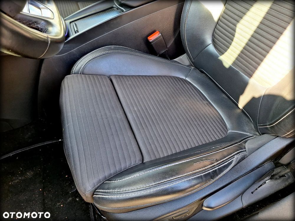 Renault Scenic 1.3 TCe FAP Bose EDC - 11