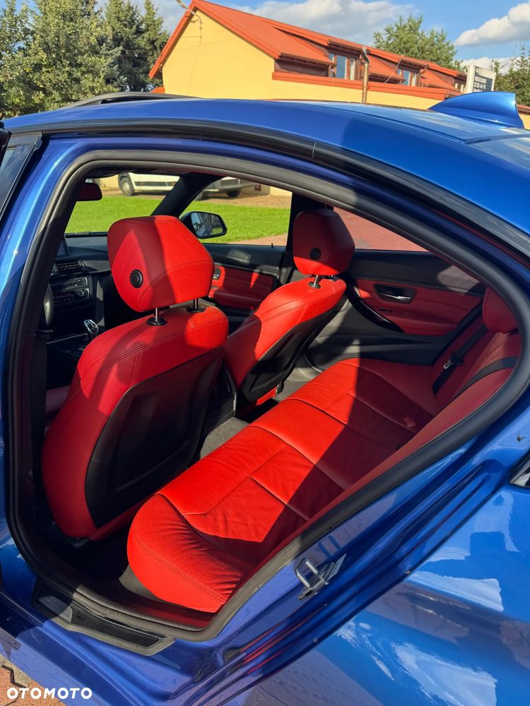 BMW Seria 3 335xi - 10