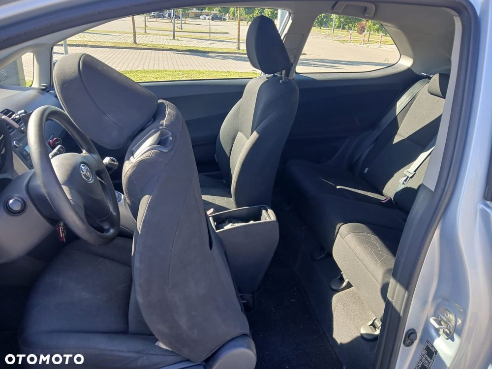 Toyota Auris 1.4 VVT-i Terra - 13