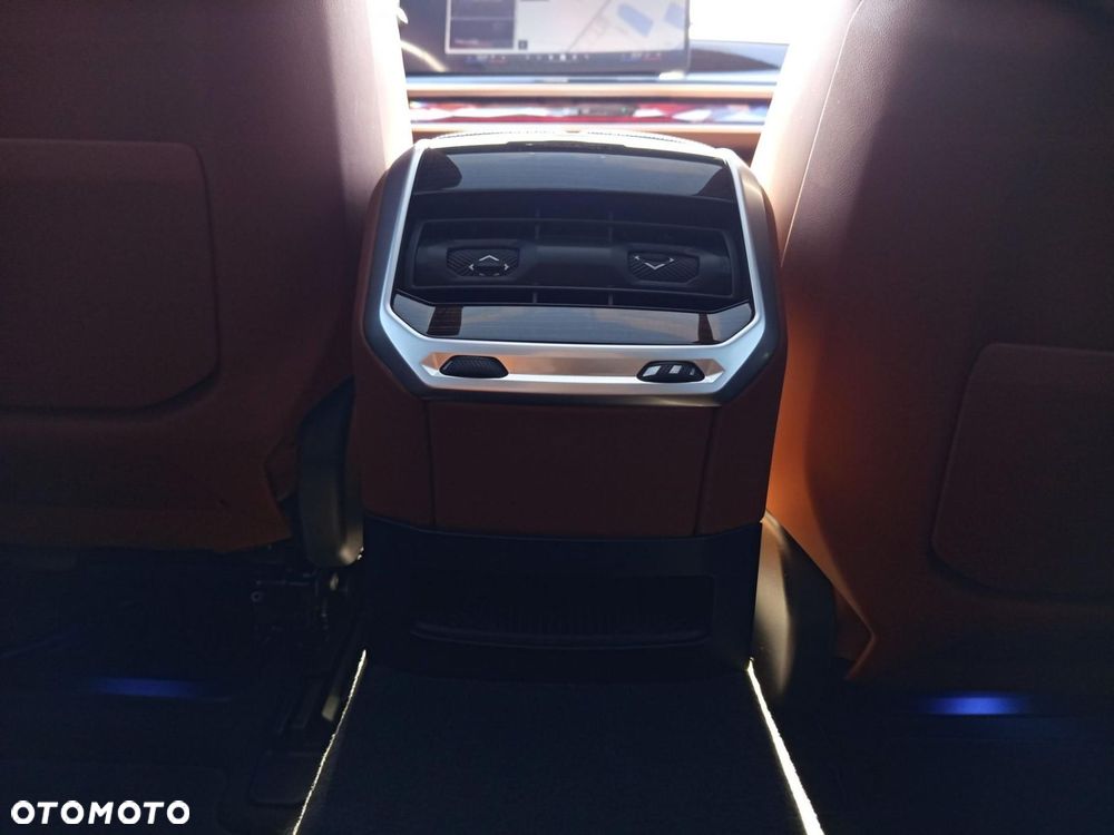 BMW Seria 7 - 20