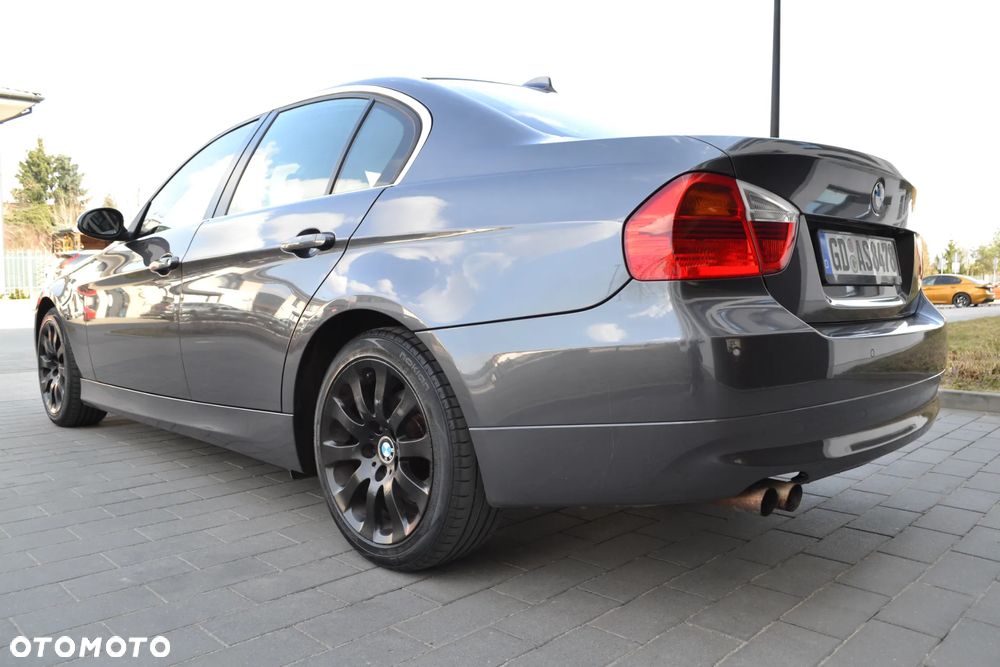 BMW Seria 3 325i - 15
