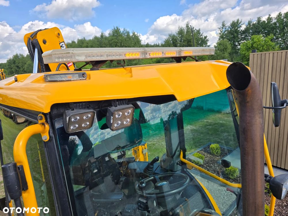 JCB - 23