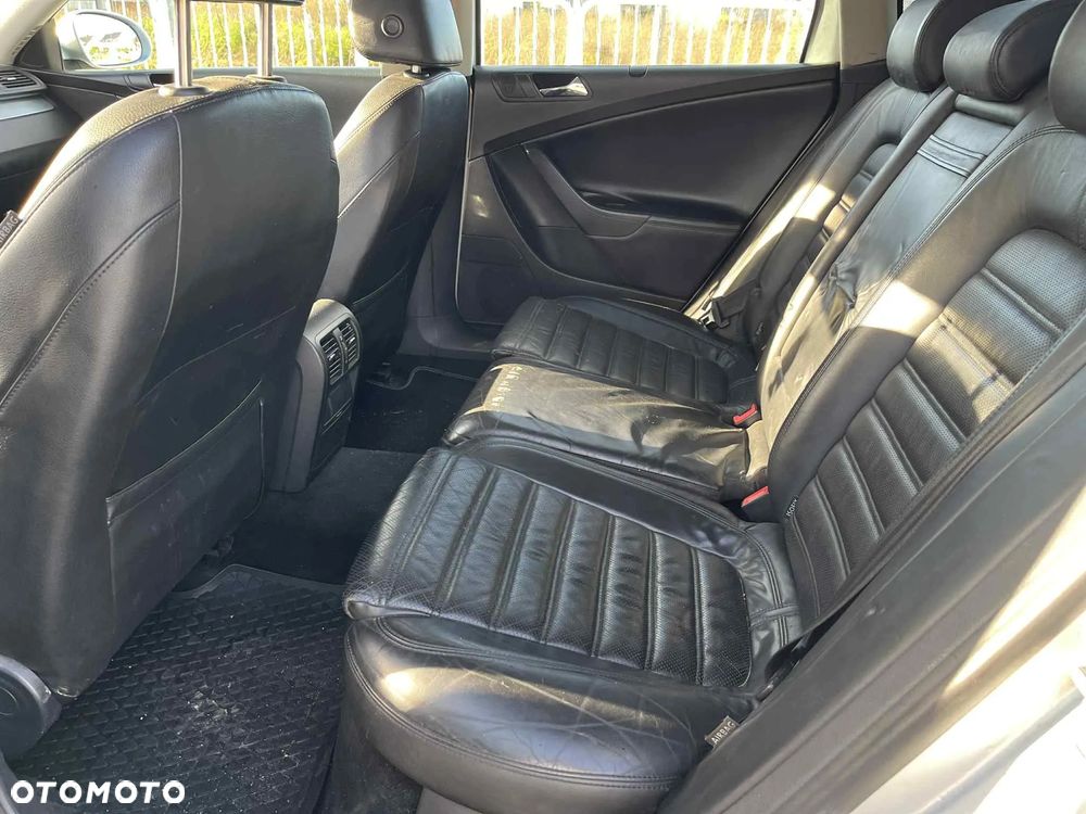 Volkswagen Passat 2.0 TDI Comfortline DSG - 13