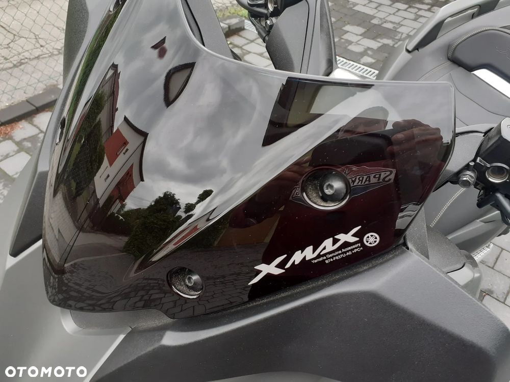 Yamaha X-max - 4
