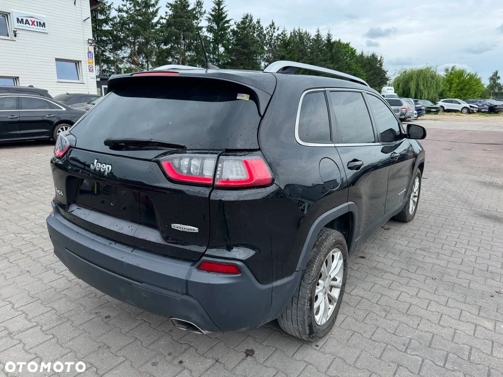 Jeep Cherokee - 5