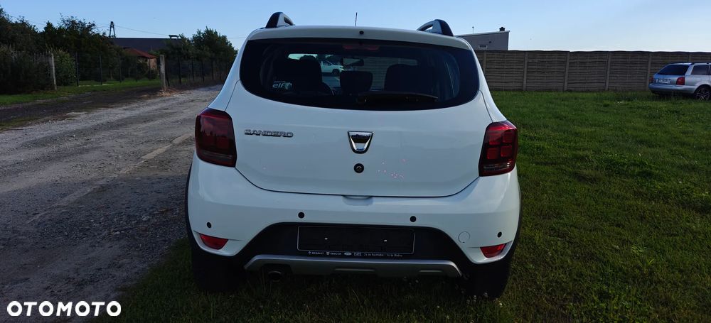 Dacia Sandero Stepway TCe 90 Prestige - 4