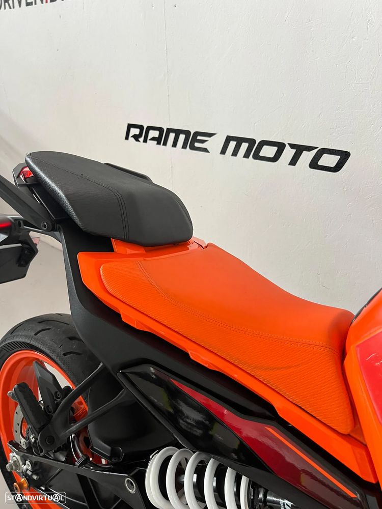 KTM Duke 390 - 16