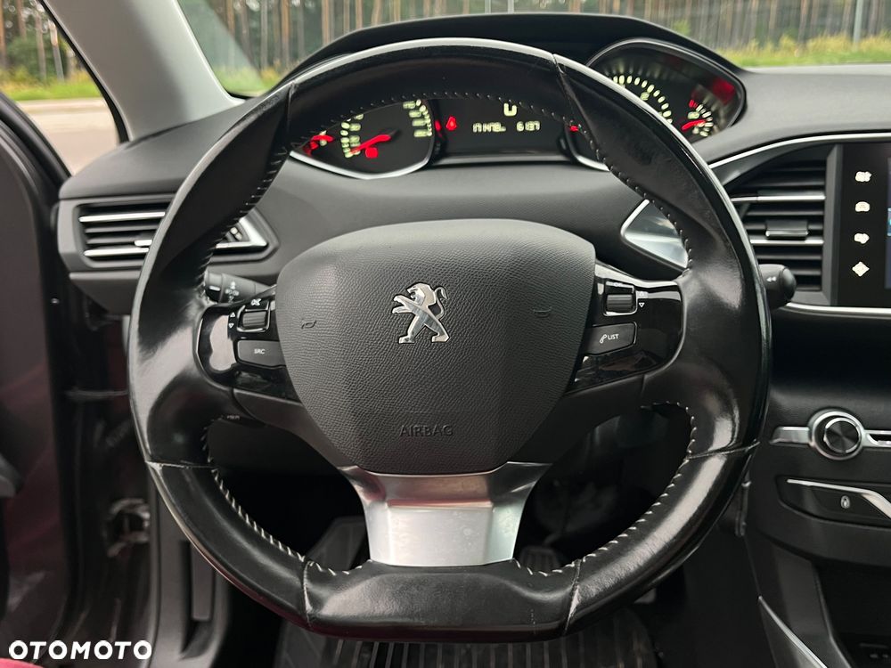 Peugeot 308 BlueHDi 150 Stop & Start Allure - 11