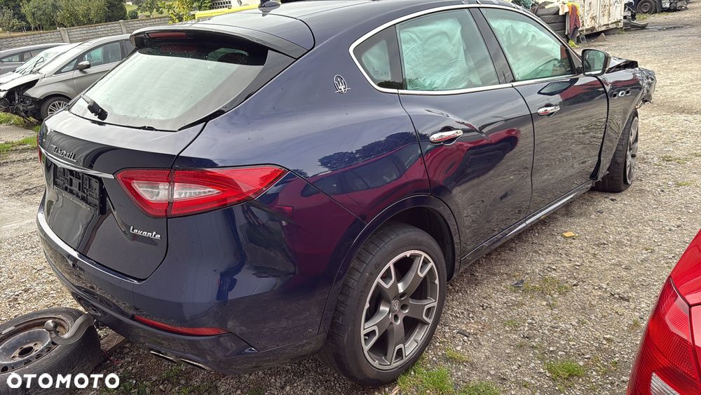 Maserati Levante S - 7