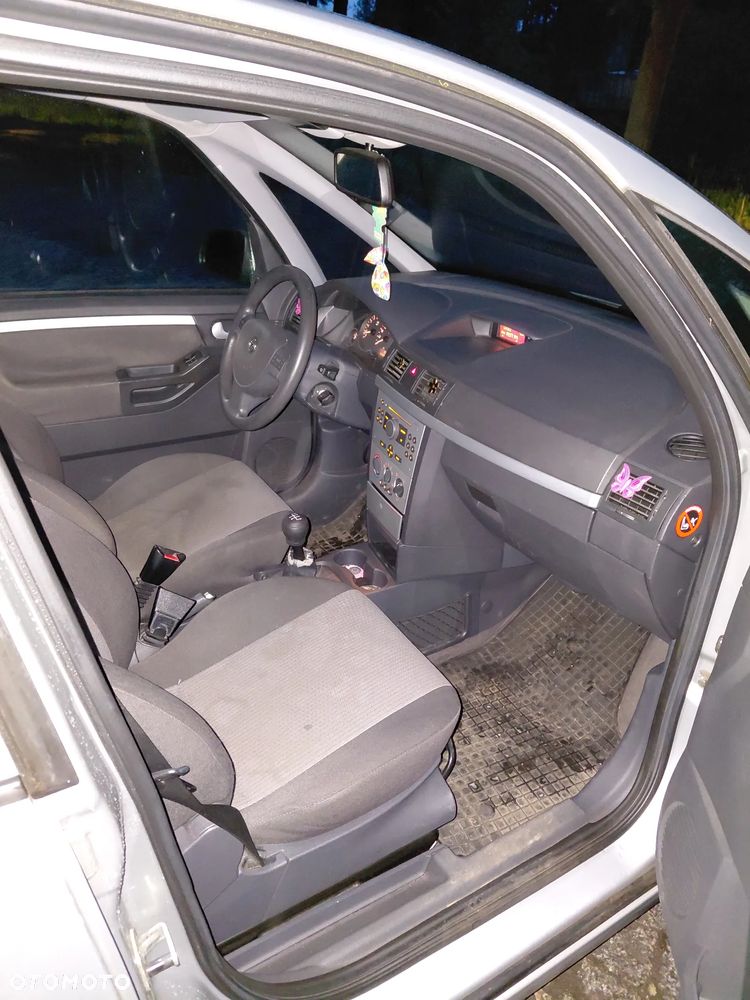 Opel Meriva - 10