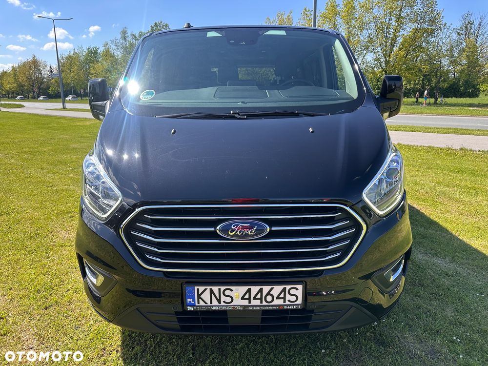 Ford Tourneo Custom - 37