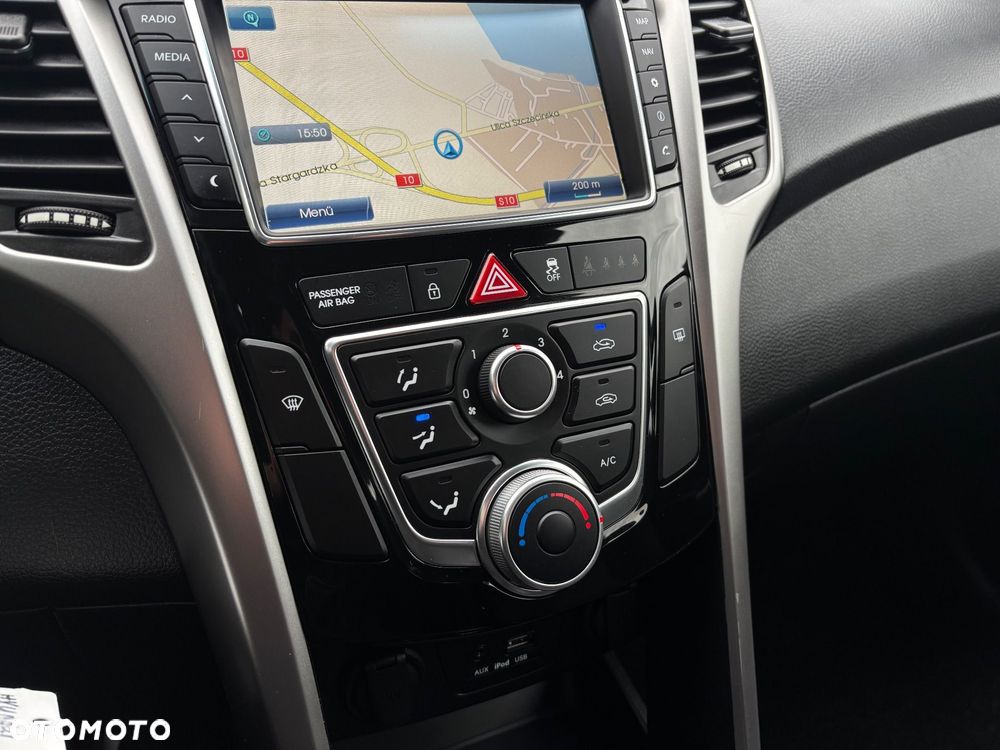 Hyundai i30 blue 1.6 CRDi Classic Navigation - 21