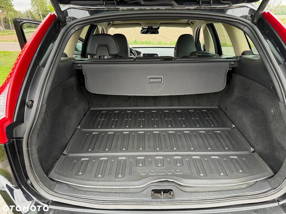 Volvo XC 60 T5 R-Design Summum - 14