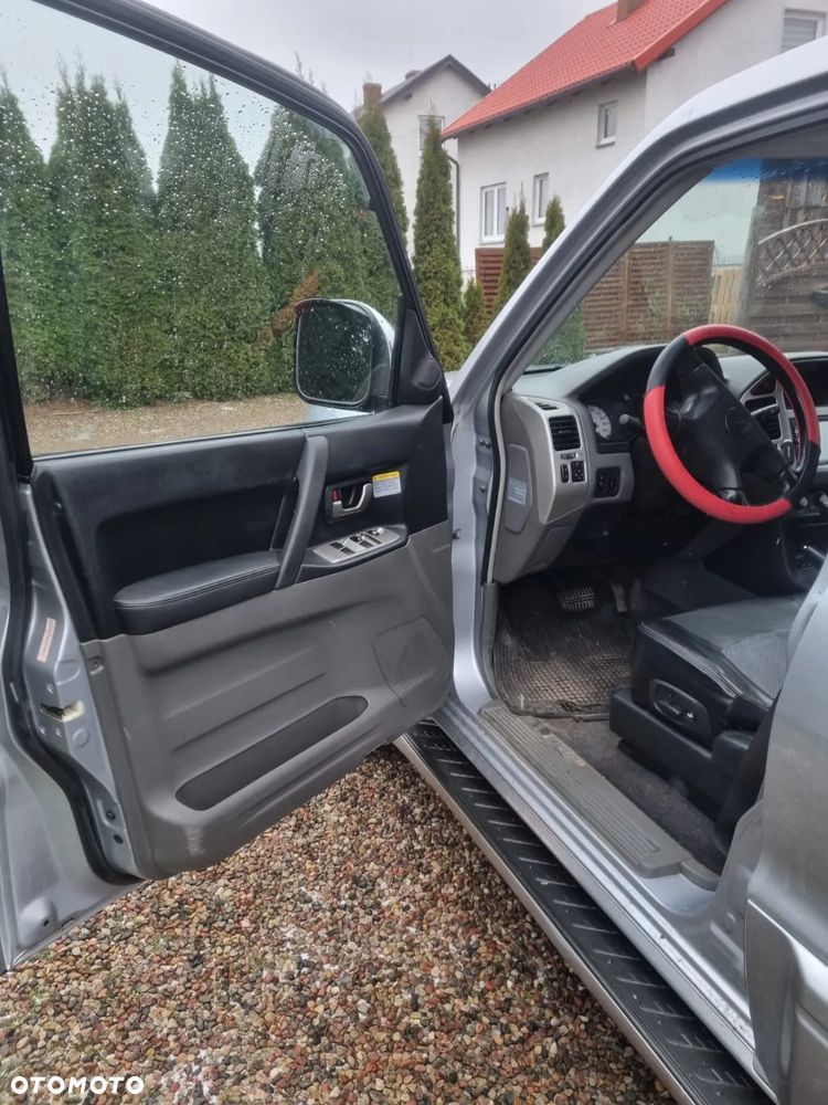 Mitsubishi Pajero 3.2 DID - 13
