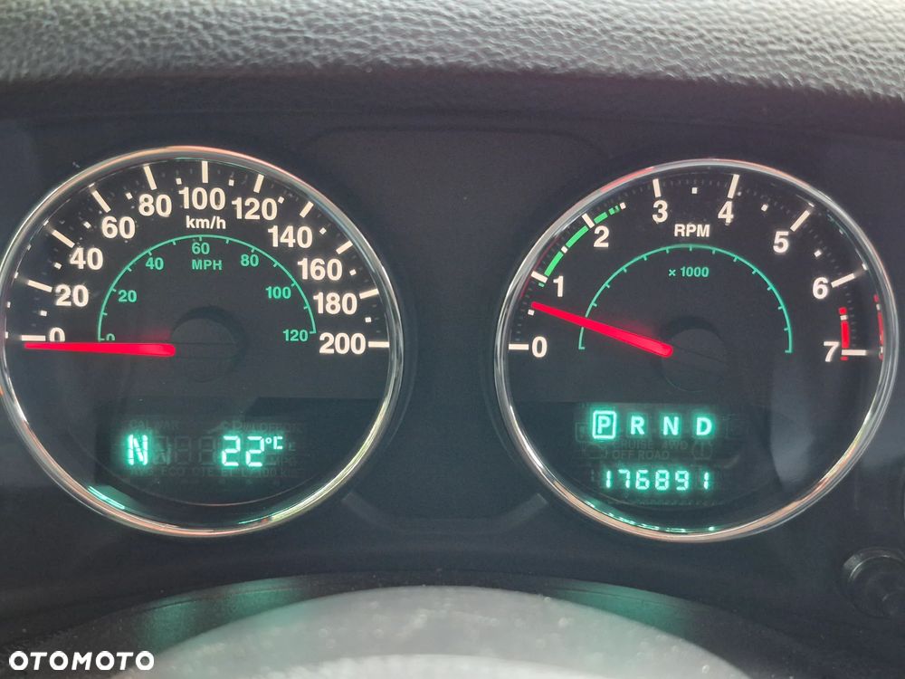 Jeep Wrangler 3.6 Unlim Sahara - 8