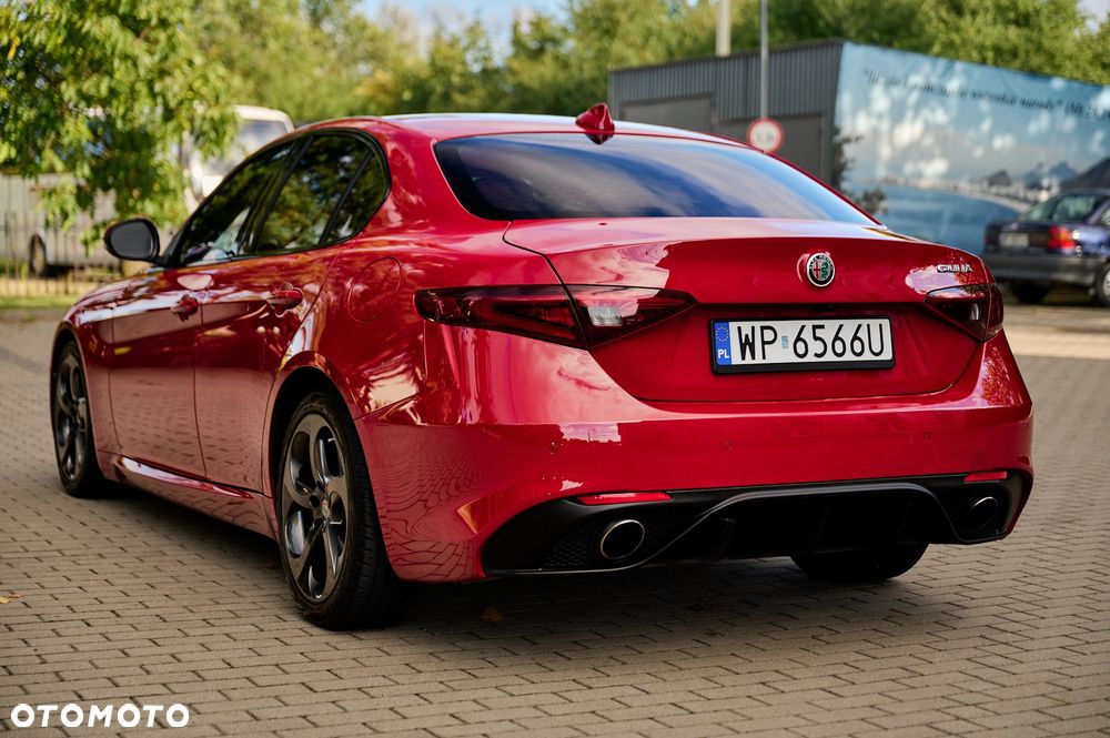 Alfa Romeo Giulia 2.0 Turbo Veloce - 12