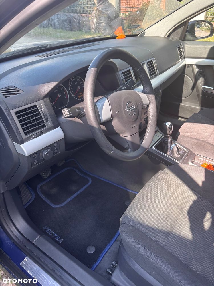 Opel Vectra 2.2 - 7