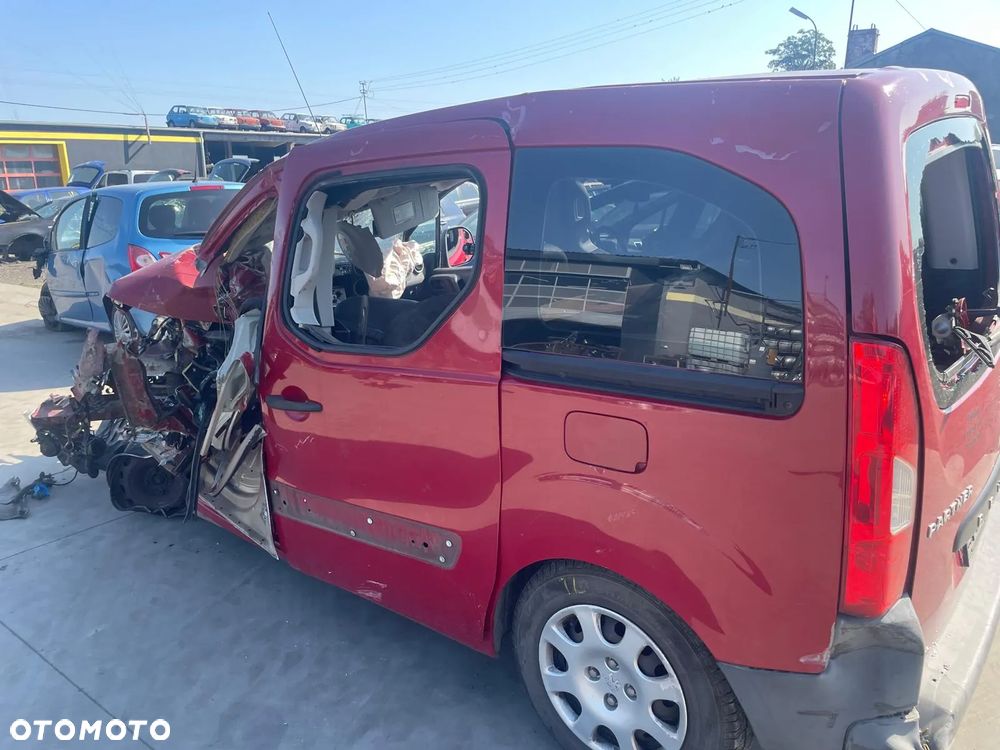 Peugeot PARTNER TEPEE NA CZĘŚCI!!! Kolor : KJF - LAKIER CZERWONY PŁOMIENNA - 3