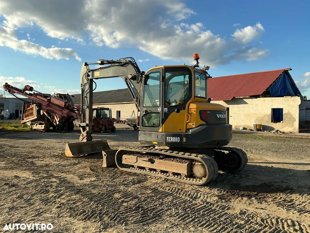 Volvo ECR88D - 4