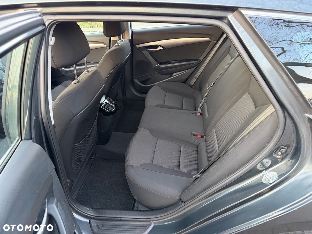 Hyundai i40 Kombi 1.6 Trend - 12