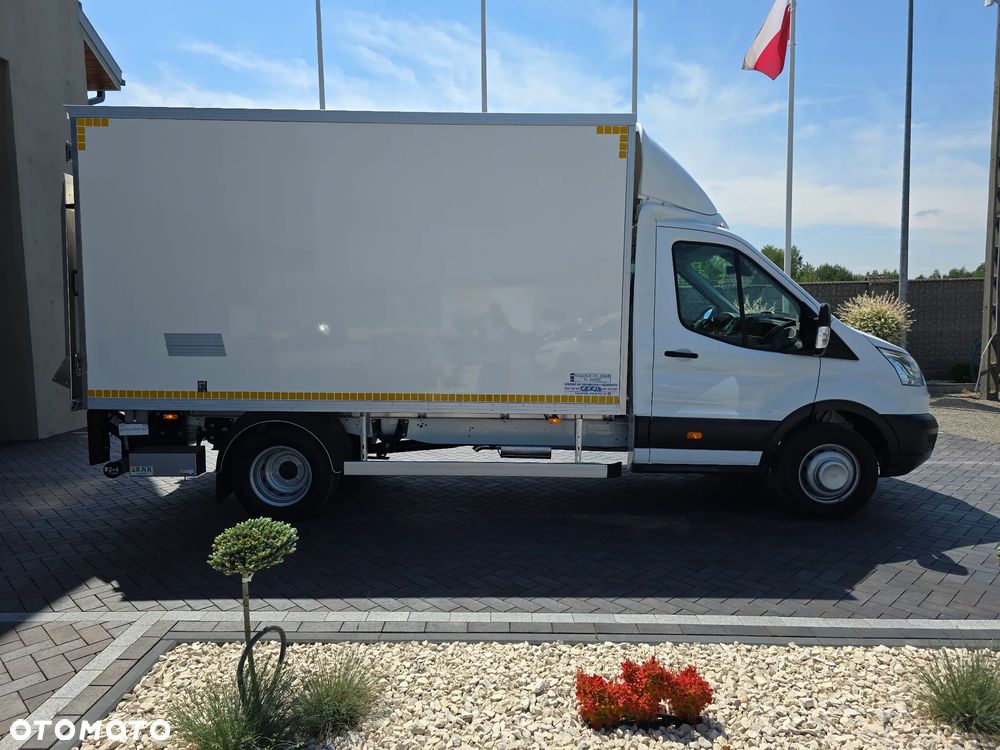 Ford TRANSIT 350-170 IZOTERMA WINDA 750Kg 48 Tyś Km SERWIS ASO FORD DO OSTATNIEGO Km SALON PL STAN JAK NOWY TEMPOMAT KLIMA ELKTRYKA ASYSTEN KIEROWCY WZMOCNIONE TYLNE ZAWIESZENIE RESOR + PODUSZKI PNEŁMATYCZNE - 7