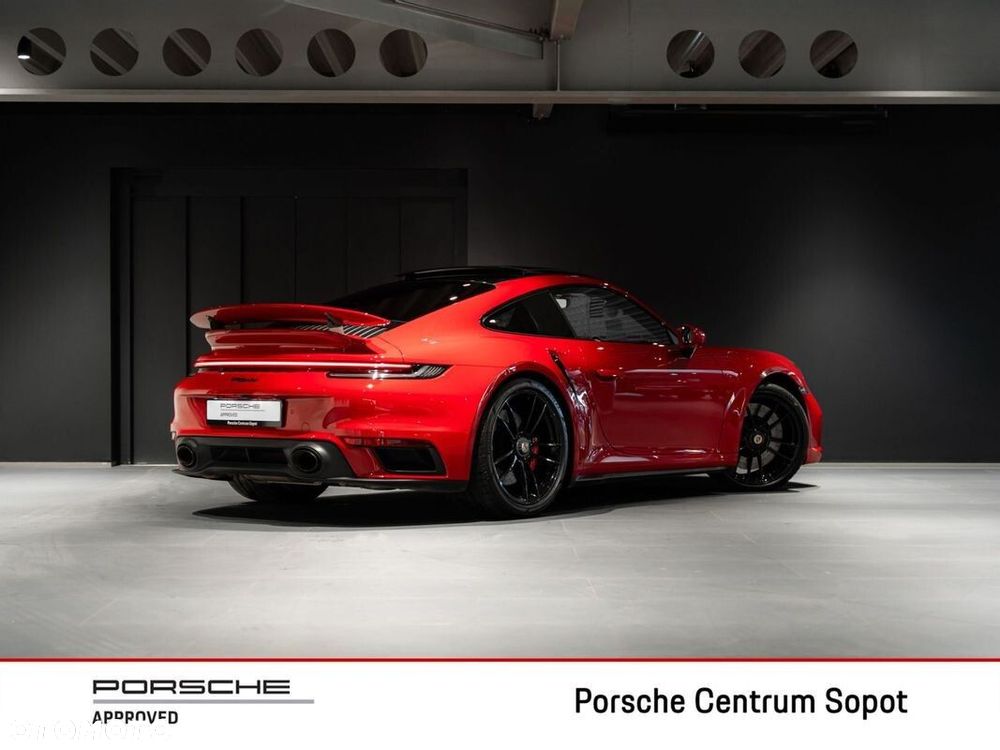 Porsche 911 Turbo - 5