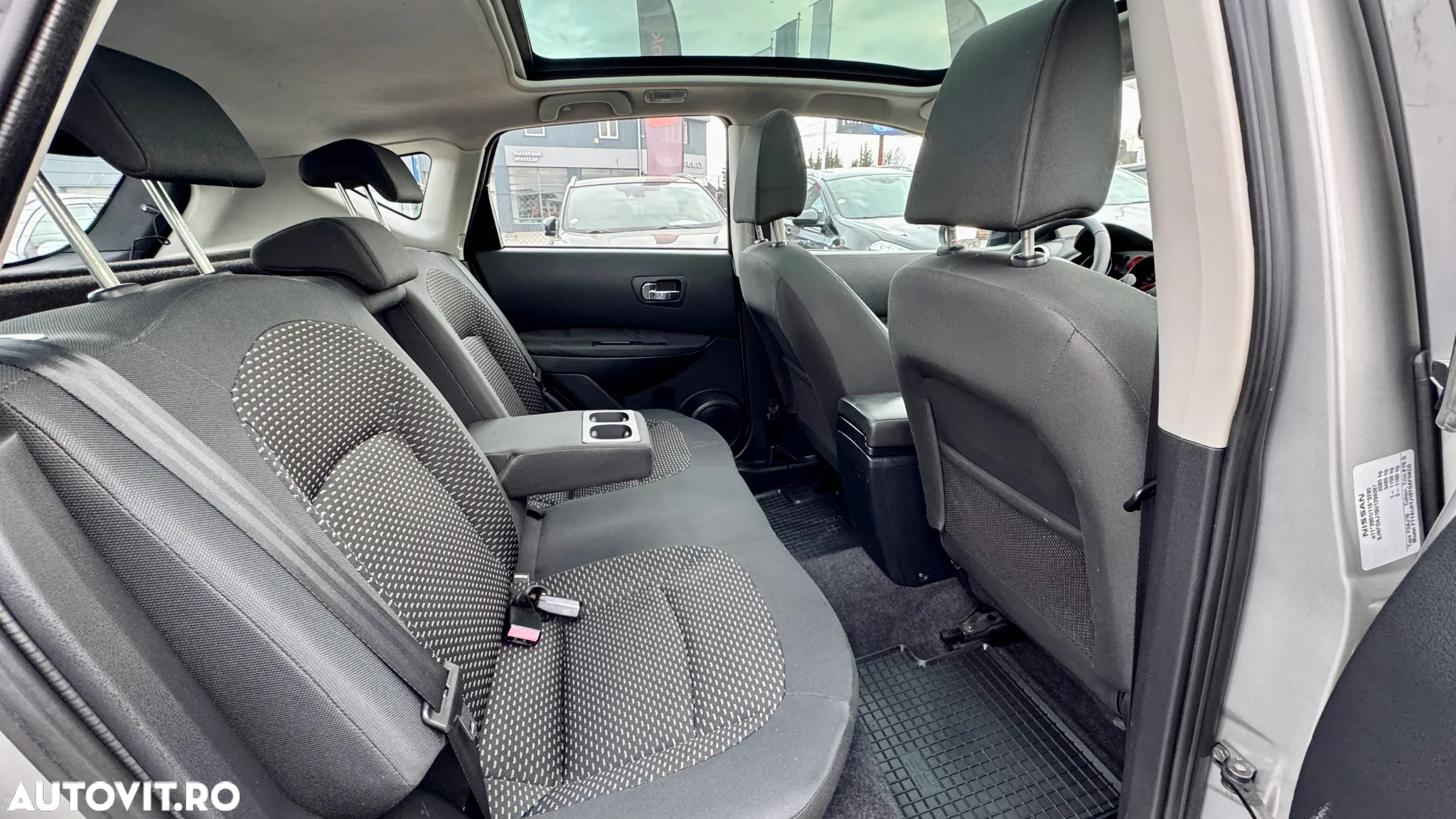 Nissan Qashqai 2.0 DCI DPF Tekna - 13