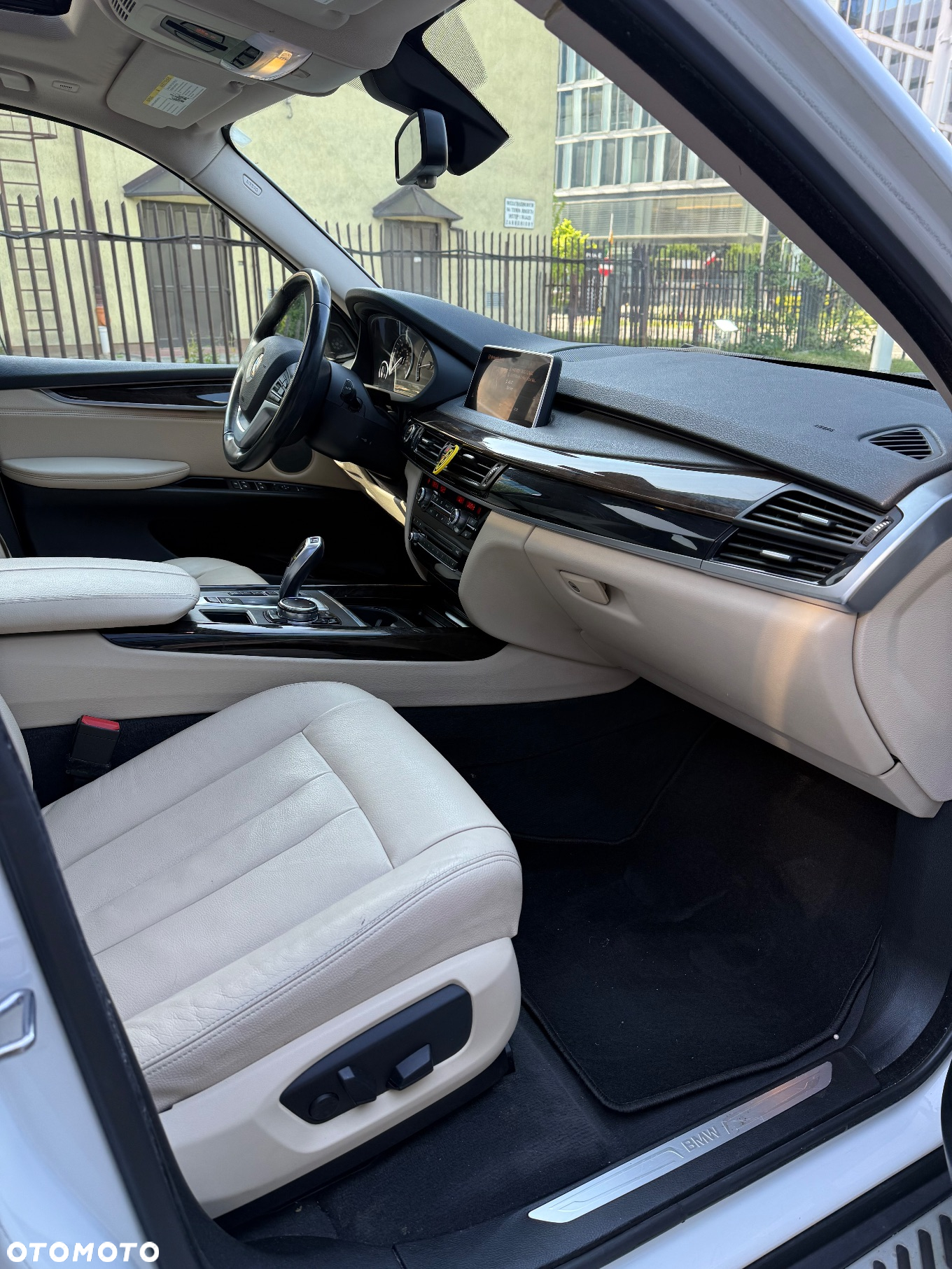 BMW X5 xDrive35i - 7