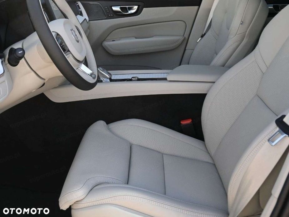 Volvo ES90 - 7
