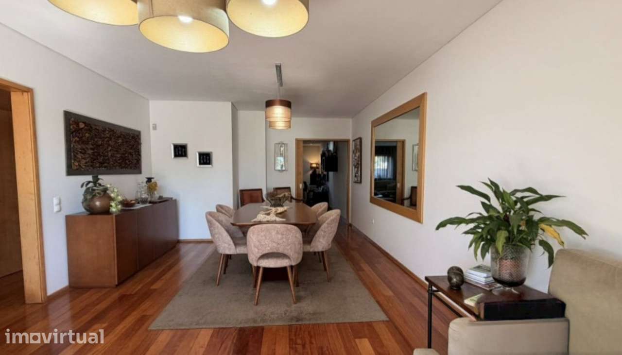 Moradia V4 com terraço e garagem, em Estela, Póvoa de Varzim - Grande imagem: 4/14