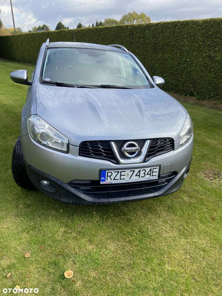 Nissan Qashqai - 2