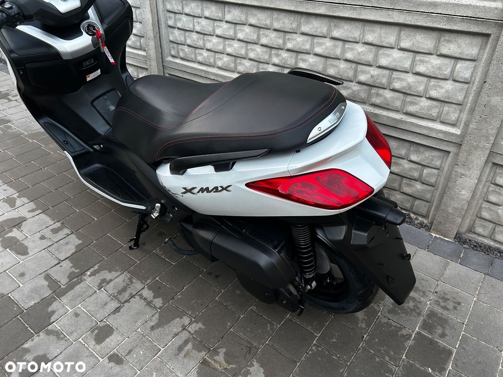 Yamaha X-max - 18