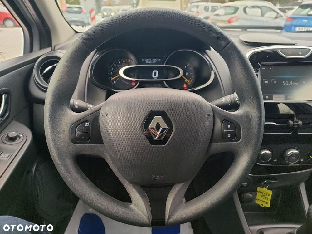 Renault Clio - 15