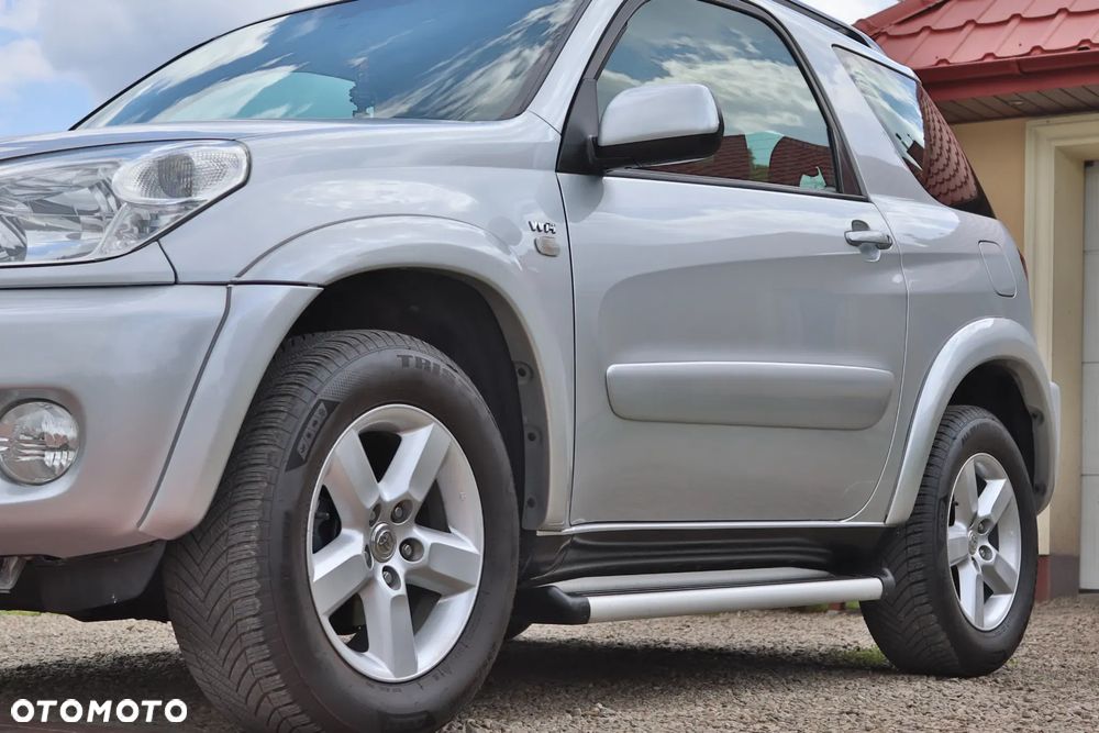 Toyota RAV4 4x4 - 6