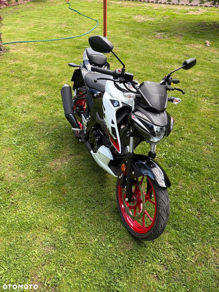 Suzuki GSX - 5