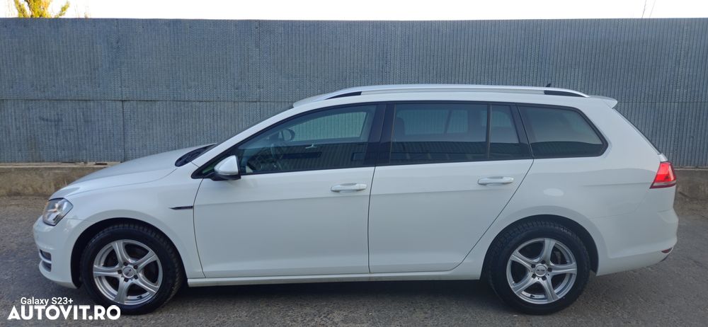 Volkswagen Golf 1.6 TDI BlueMotion Technology Lounge - 4