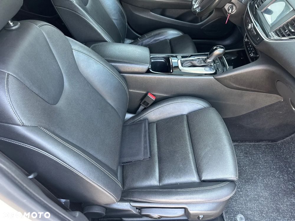 Opel Insignia 1.6 Innovation - 16