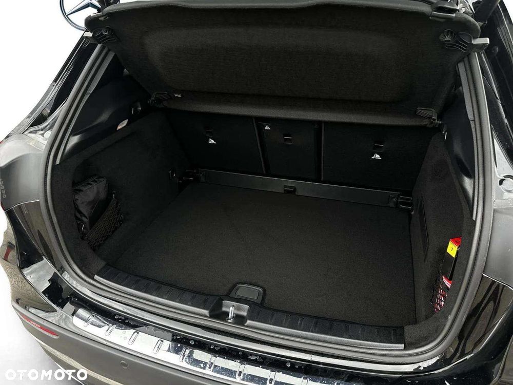 Mercedes-Benz GLA - 20