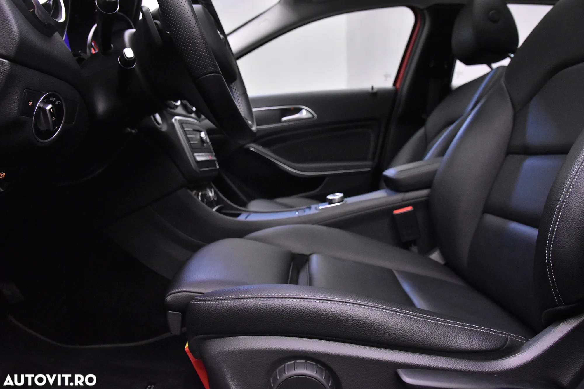 Mercedes-Benz GLA 220 d 4MATIC Aut. - 23