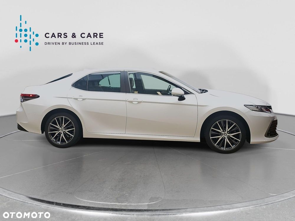Toyota Camry 2.5 Hybrid Prestige CVT - 21