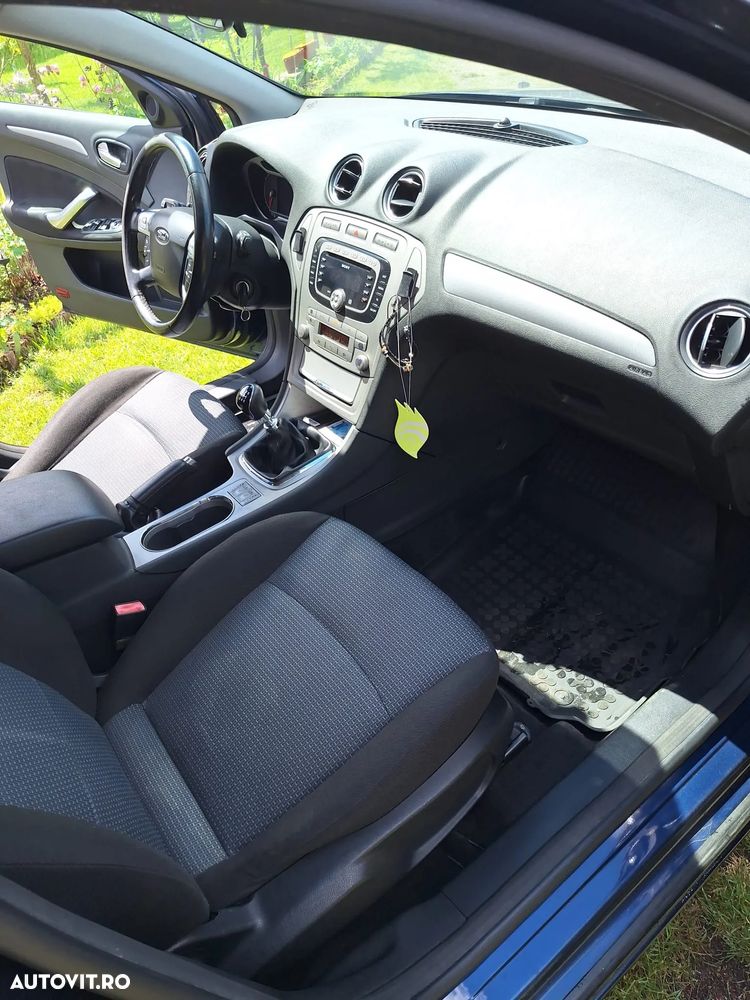 Ford Mondeo Turnier 2.0 TDCi Trend - 3