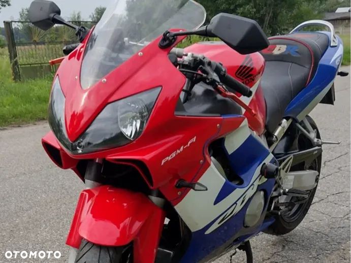 Honda CBR - 2