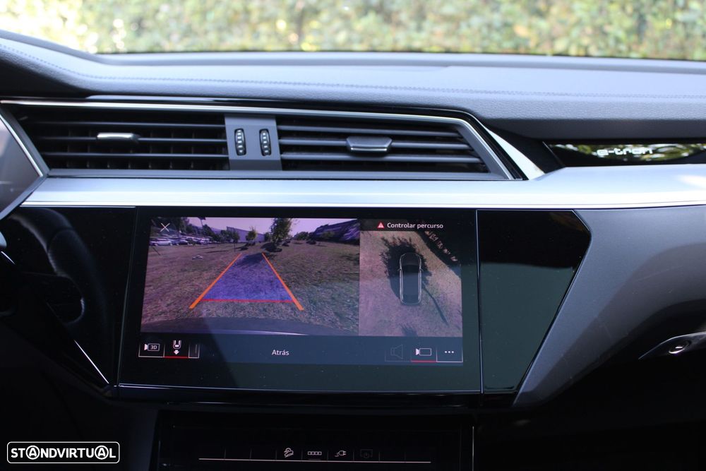 Audi Q8 e-Tron 50 quattro S line - 30