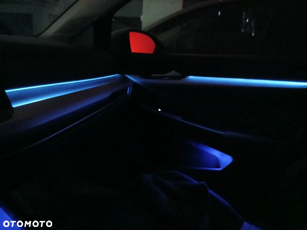 Volkswagen Golf - 12