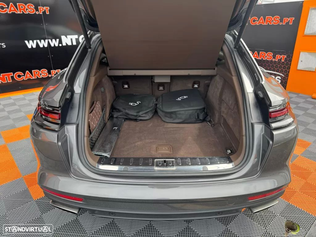 Porsche Panamera Sport Turismo 4 E-Hybrid - 25