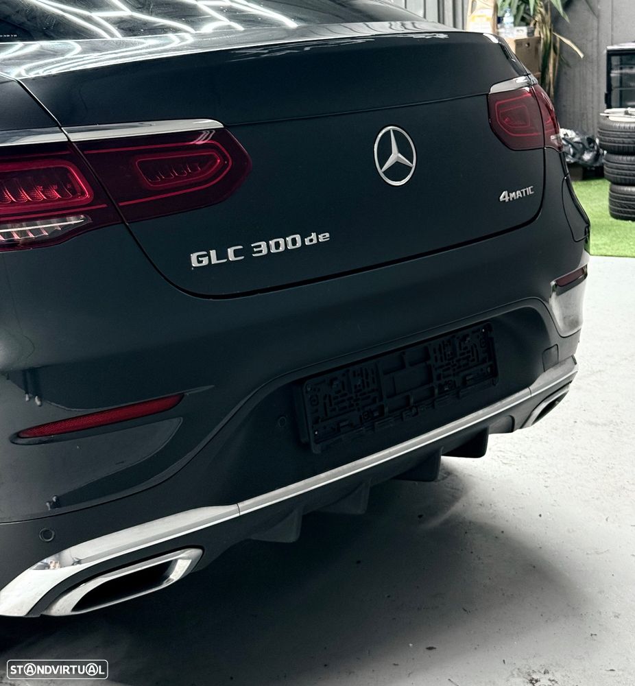 Mercedes-Benz GLC 300 de Coupe 4Matic 9G-TRONIC AMG Line - 10