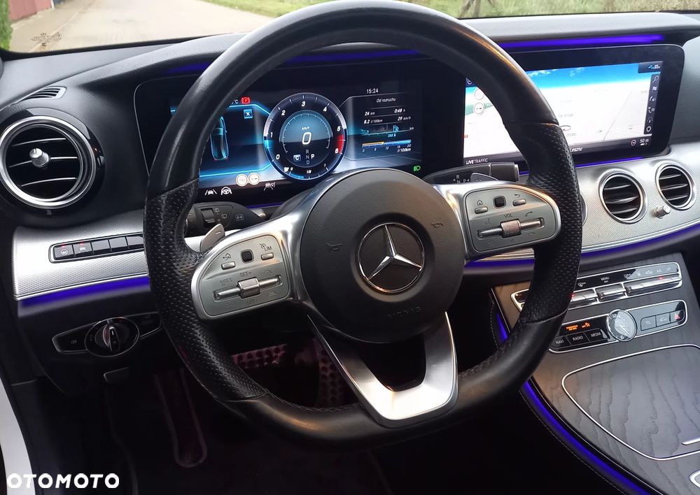 Mercedes-Benz Klasa E 300 d 9G-TRONIC AMG Line - 26