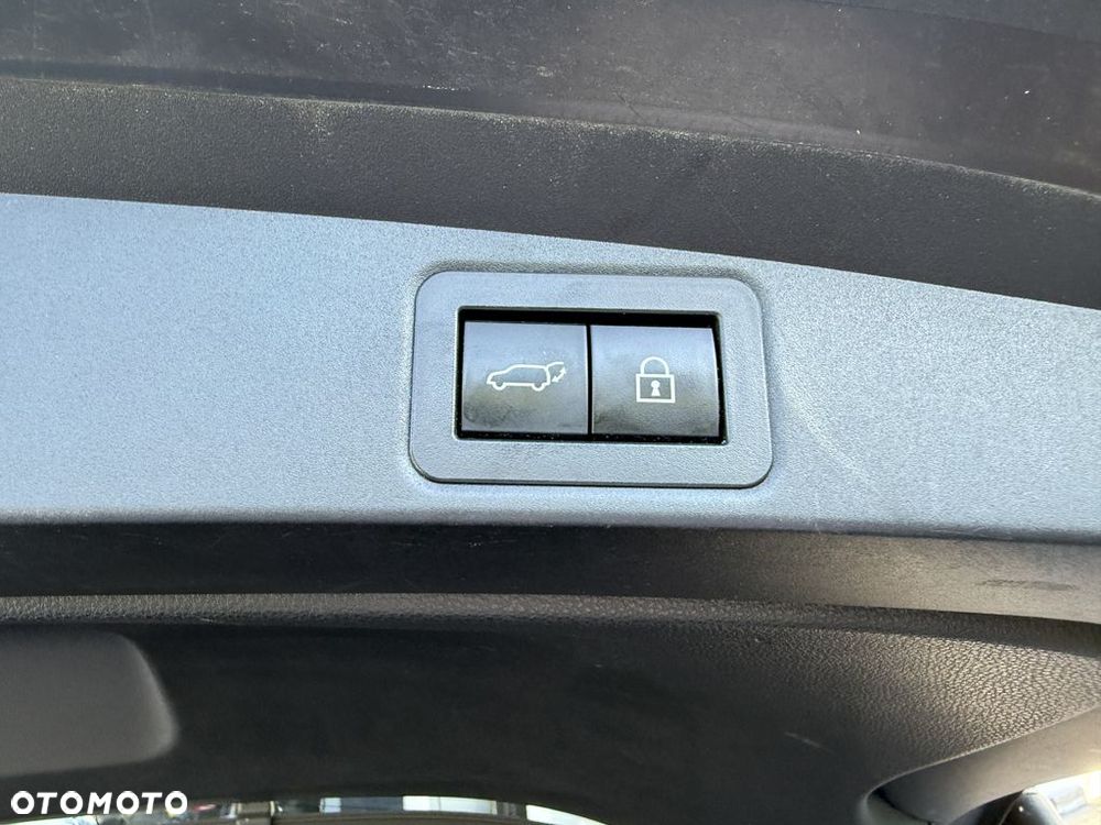 Toyota Corolla - 18
