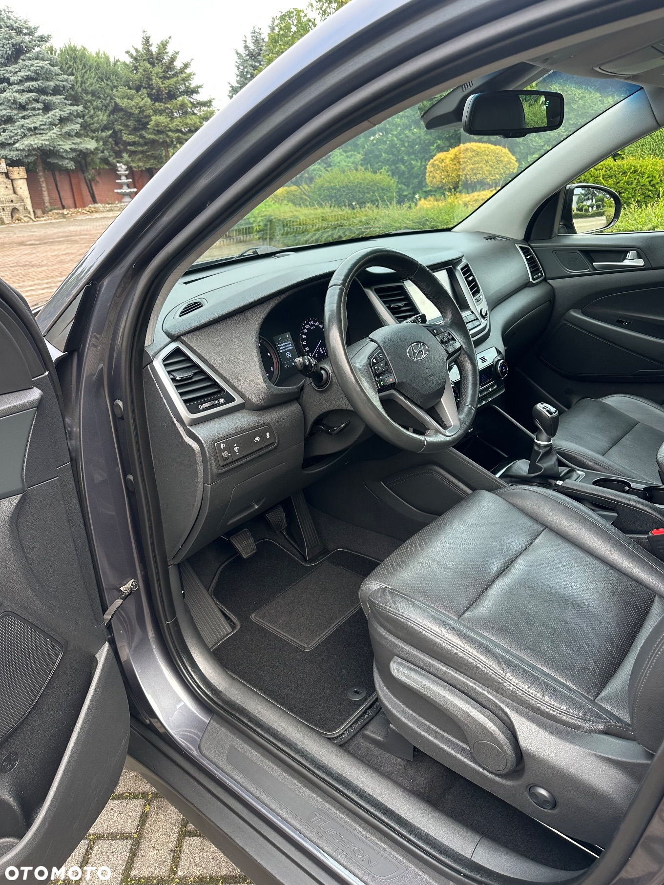 Hyundai Tucson 1.7 CRDI BlueDrive TourdePologne 2WD - 20