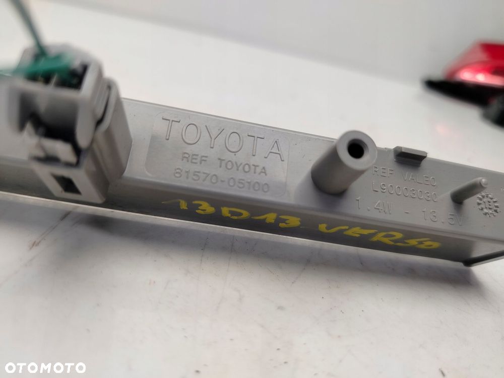 toyota verso lift 13r- trzecie światło stop stopu 81570-05100 - 6
